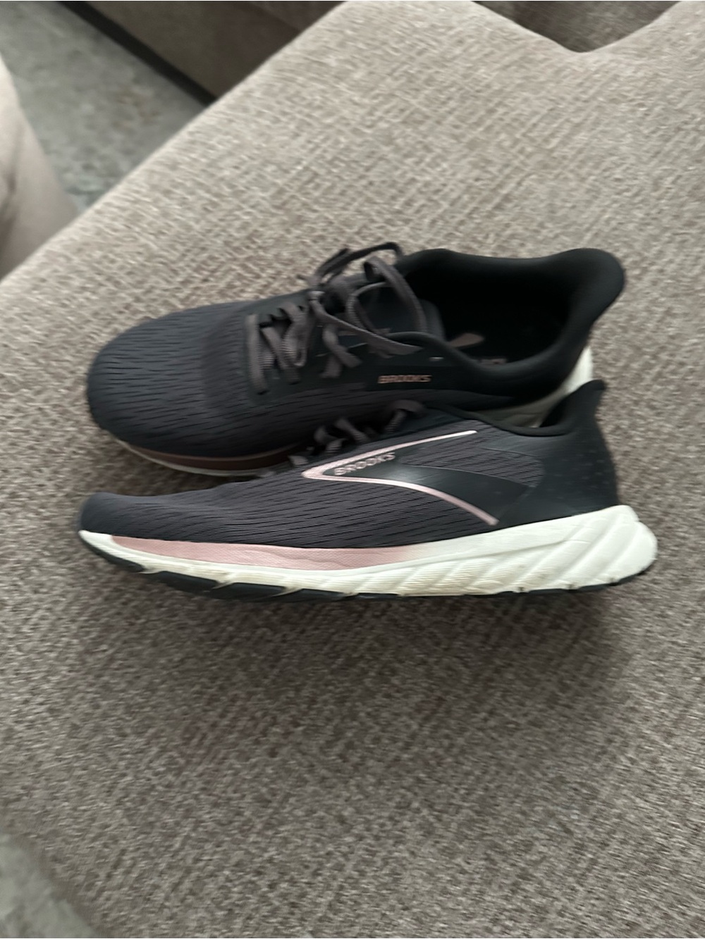 Brooks Women’s Black Running Sneakers with Pink Trim